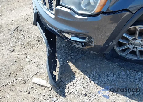 2018 Jeep Grand Cherokee Laredo E 4X4 из США, поврежденный, VIN 1C4RJFAG1JC333553